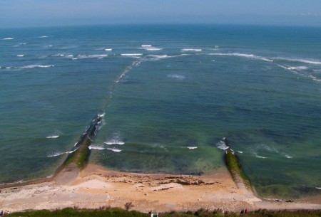 SAINT CLEMENT DES BALEINES : LES ECLUSES